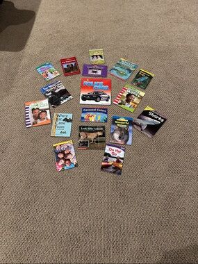 Children's Assorted Thin Readers - Mixed Colors